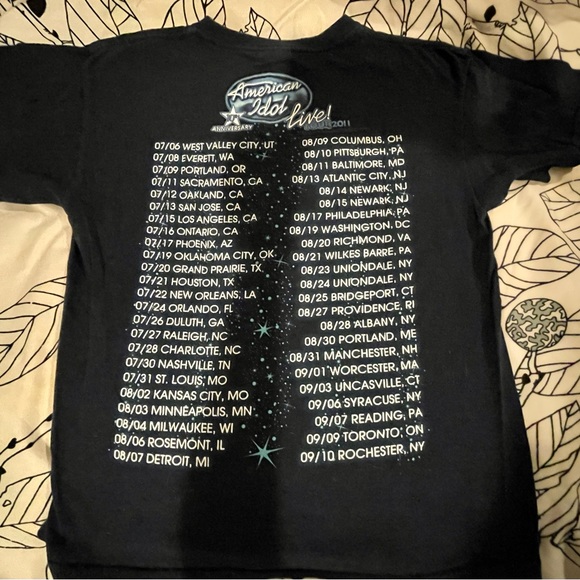 Vintage American Idol Tour T-Shirt - Picture 2 of 5